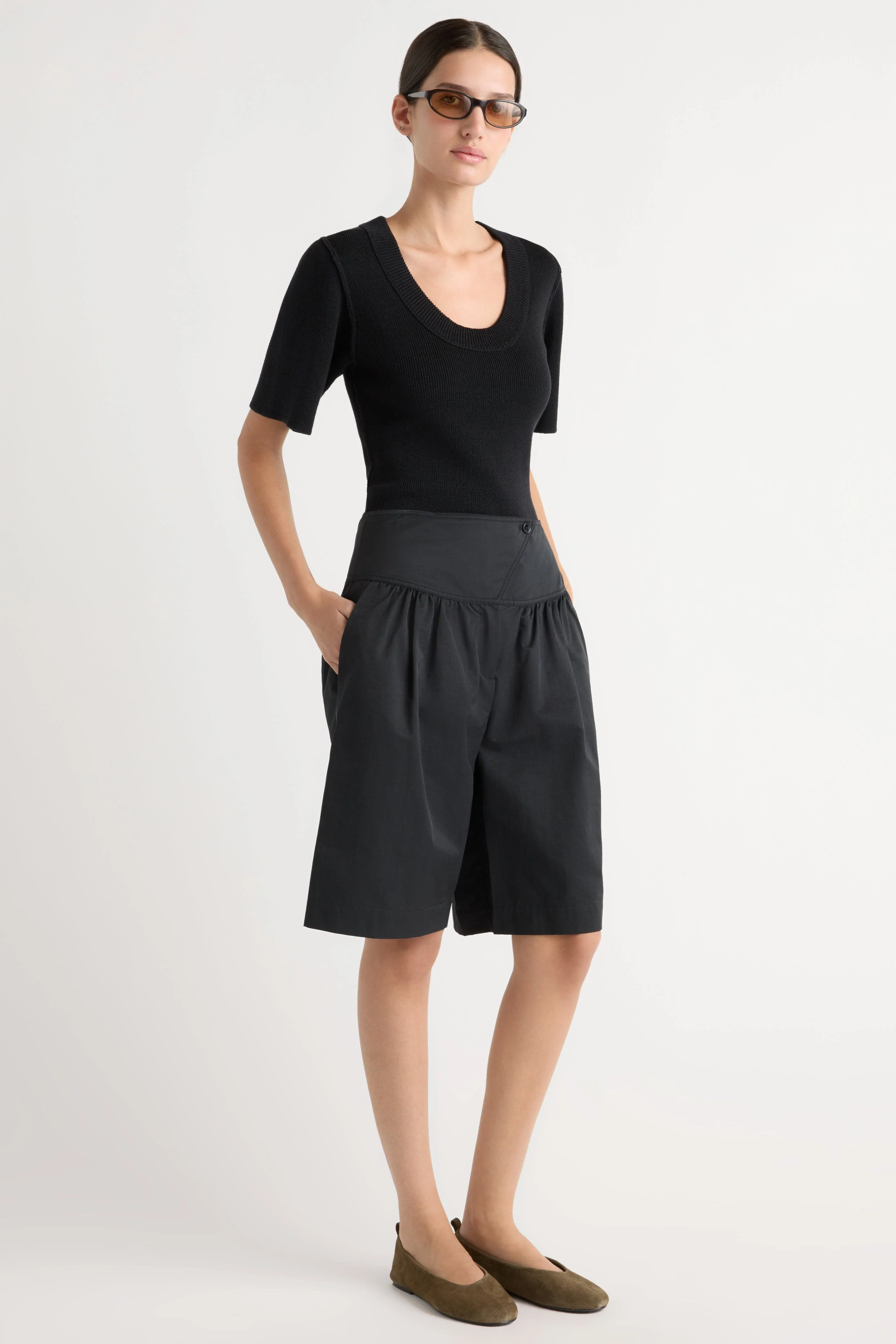 Arlo Cotton Bermuda Short - Image 4