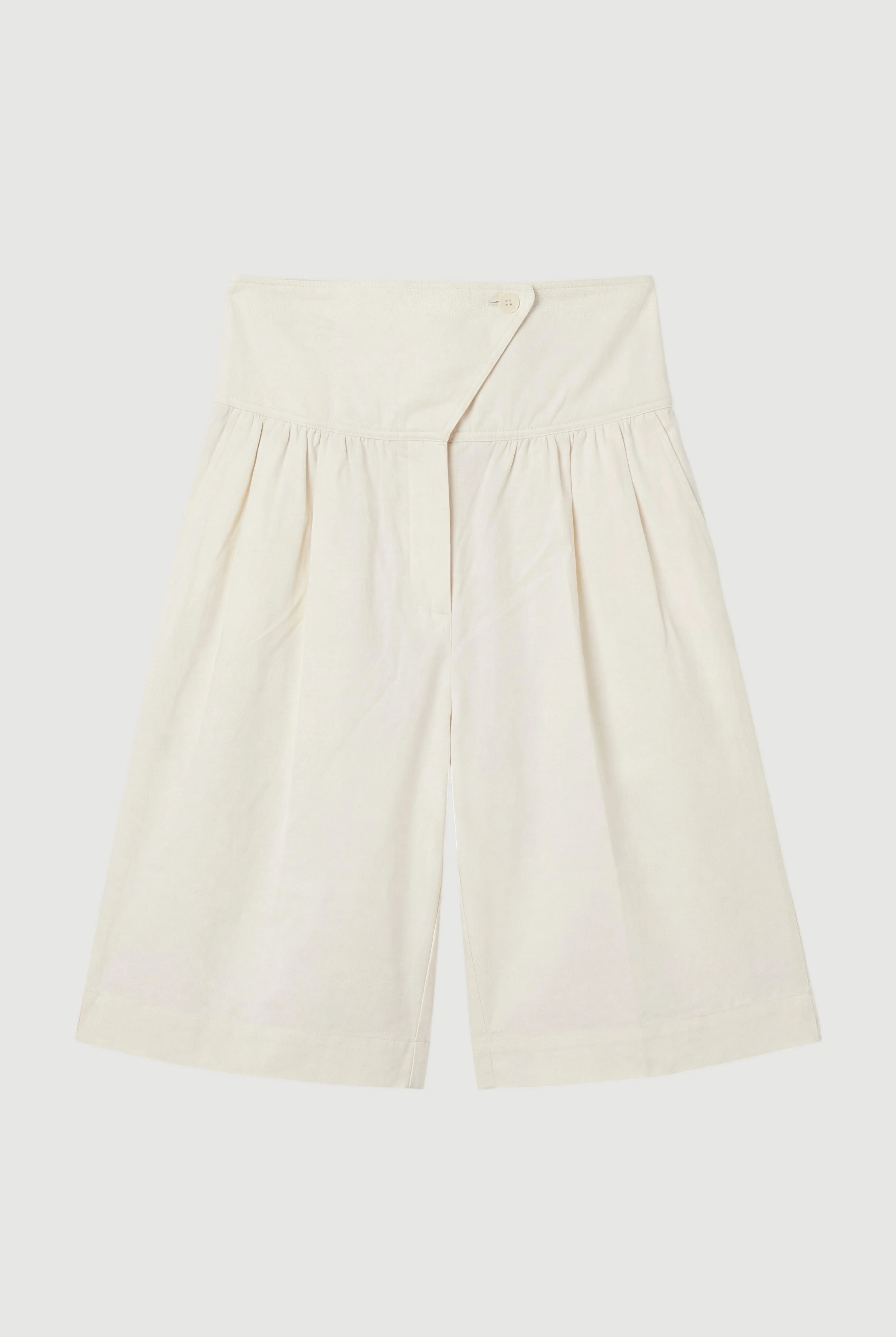 Arlo Cotton Bermuda Short - Image 8