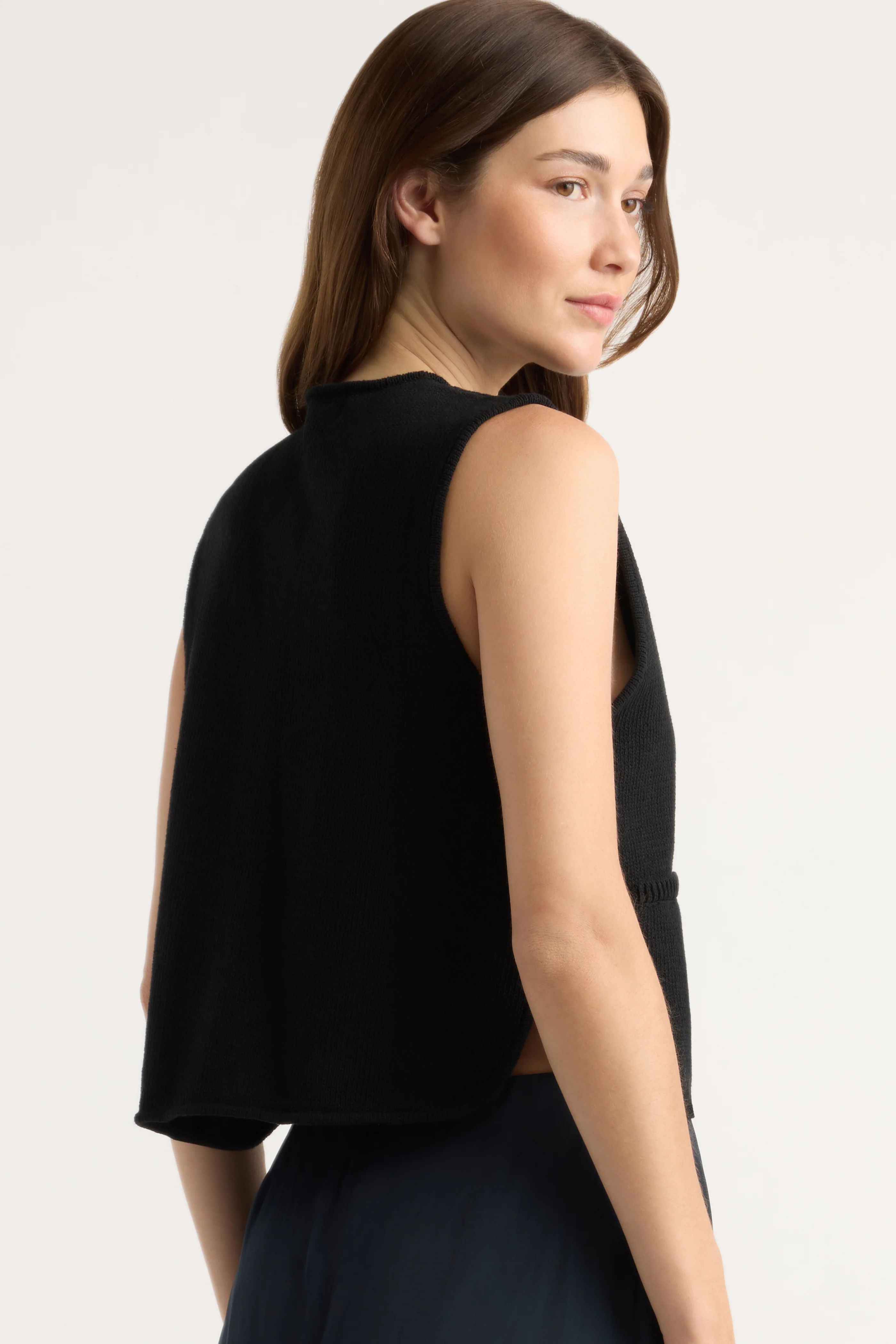 Elaine V-Neck Sweater Vest - Image 6