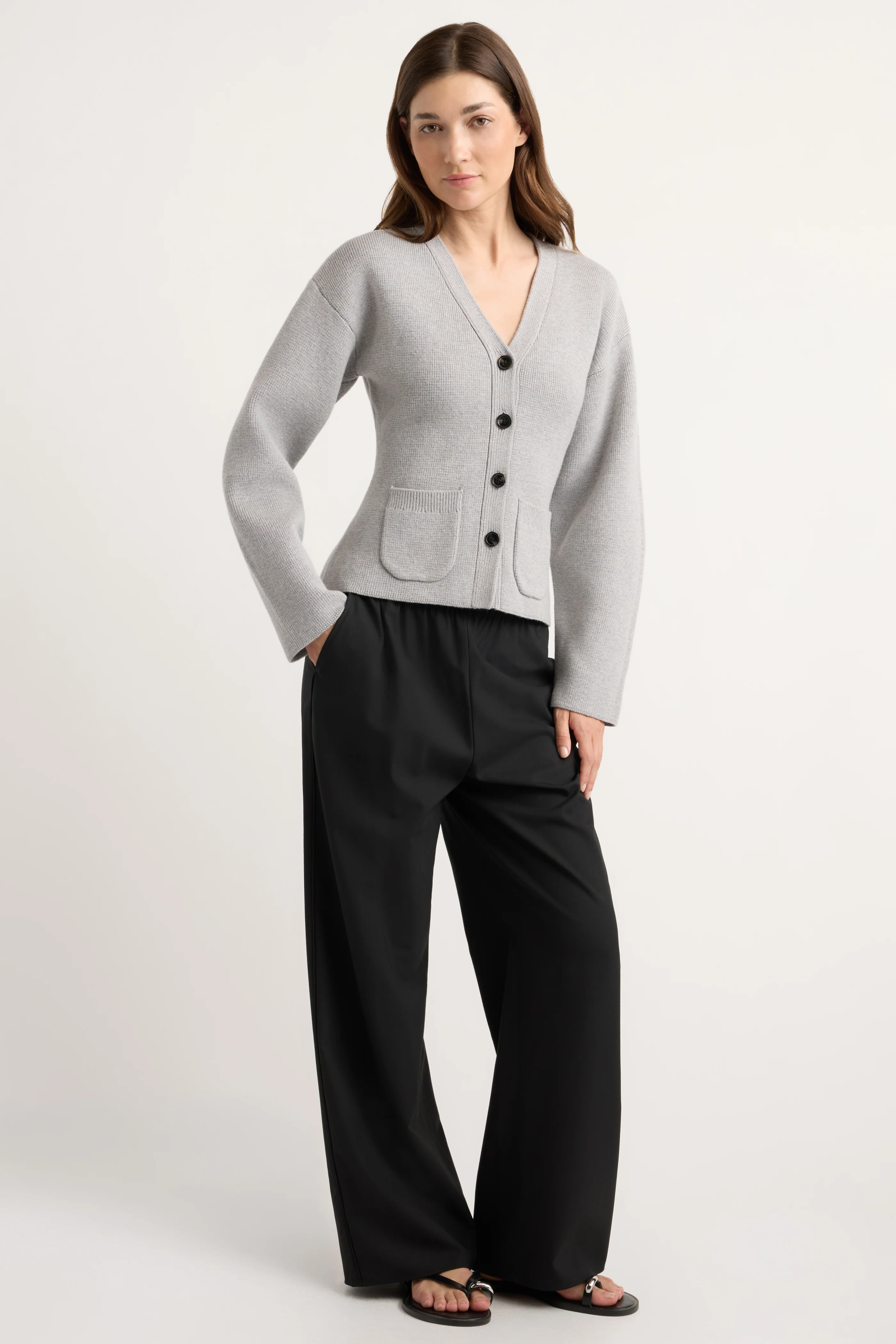 Elinor Organic Cotton-Wool V-Neck Cardigan - Image 3