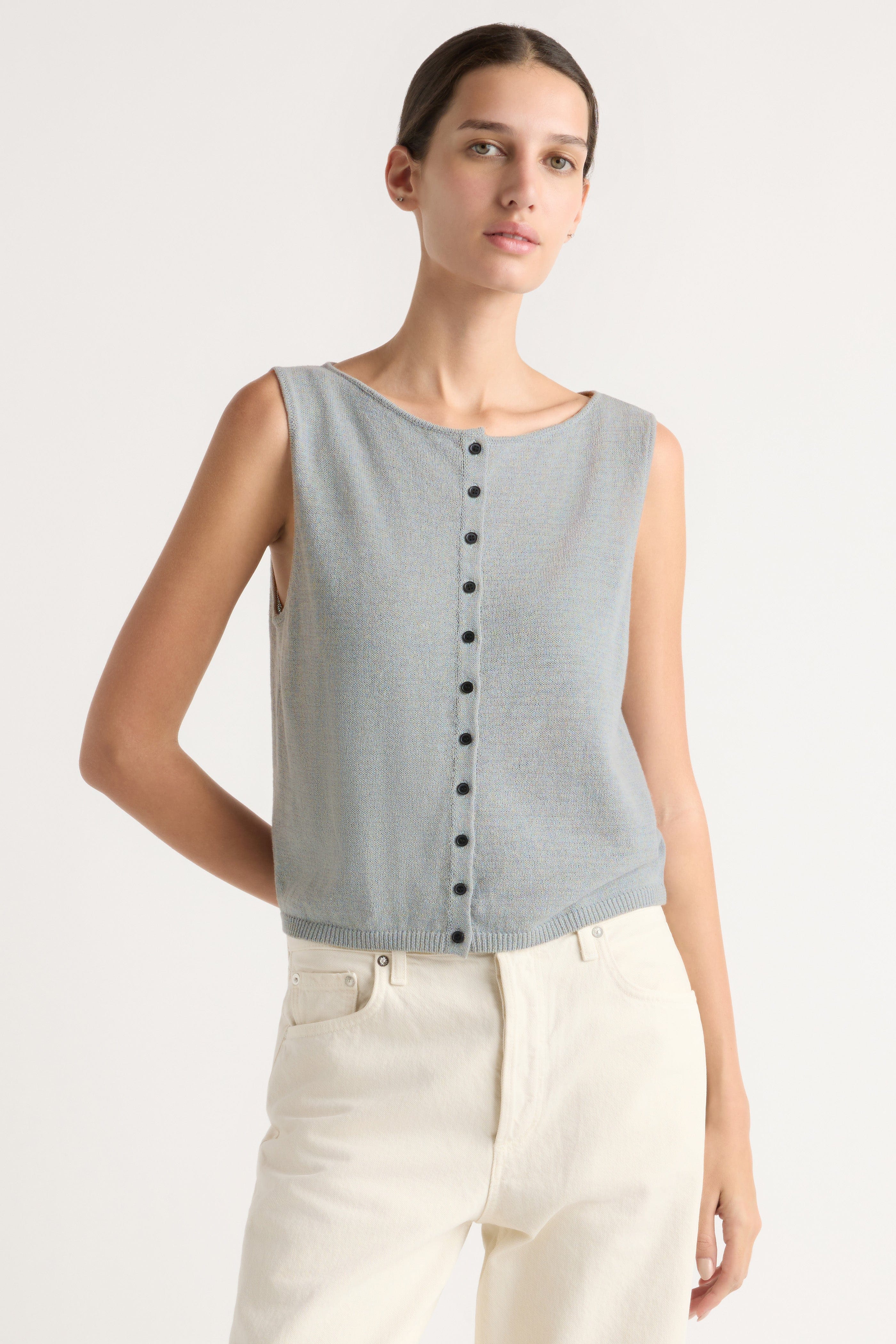 Elith Cotton-Linen Button Knit Vest - Image 2