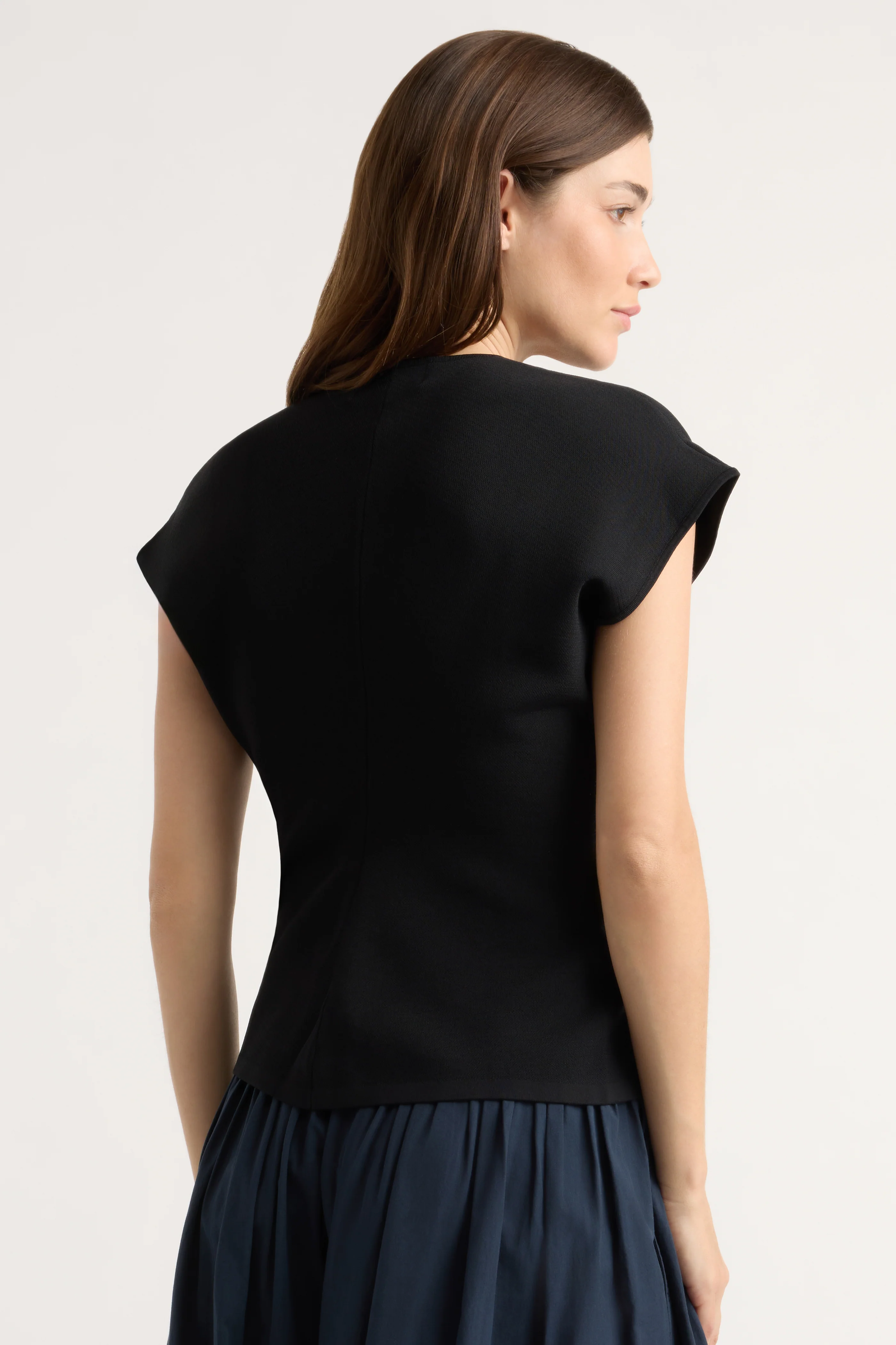 Finn Relaxed-Ruched Sweater Top - Image 6