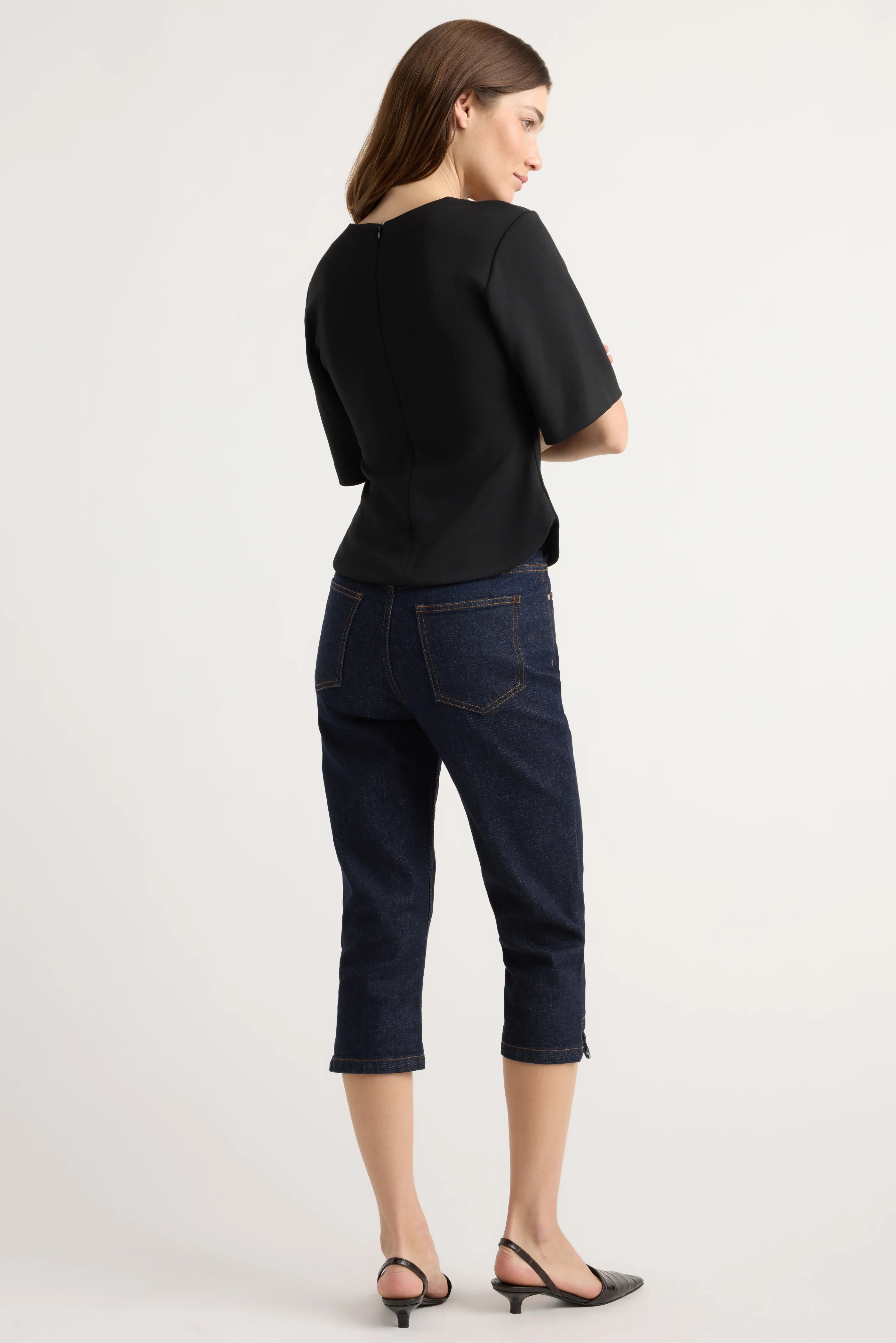 Reem Sculpted Curved-Hem Tee - Image 4